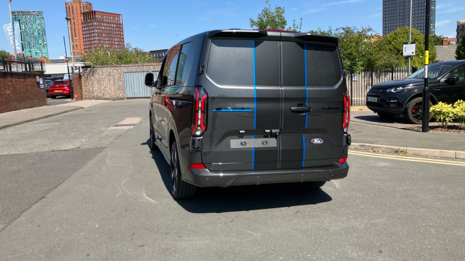 Ford Transit Custom 320 L1 Petrol Fwd 2.5 PHEV 232ps H1 Double Cab Van Sport Auto - Image 27